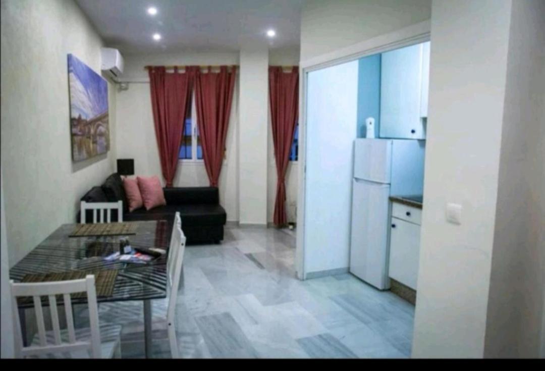 Alfalfa Suites Centro Севилья Экстерьер фото